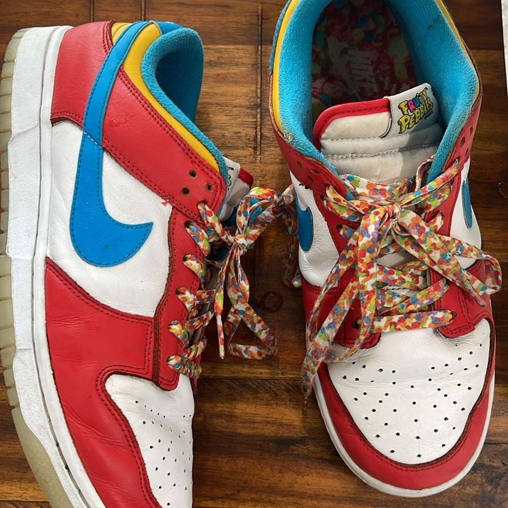 Nike Dunk Low men’s 9.5 QS LeBron James Fruity Pebbles Sneakers DH8009-600 - Picture 17 of 17
